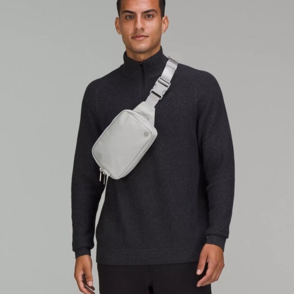 LARGE Everywhere Belt Bag - SILVER DROP - Picture 5 of 5